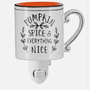 Scentsy Everything Nice Wax Warmer Wall Plug In